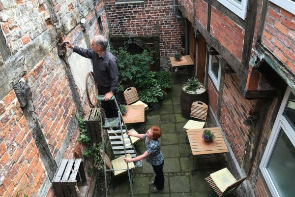 nonfictionplanet-doku-reihe-hausbesuch-02